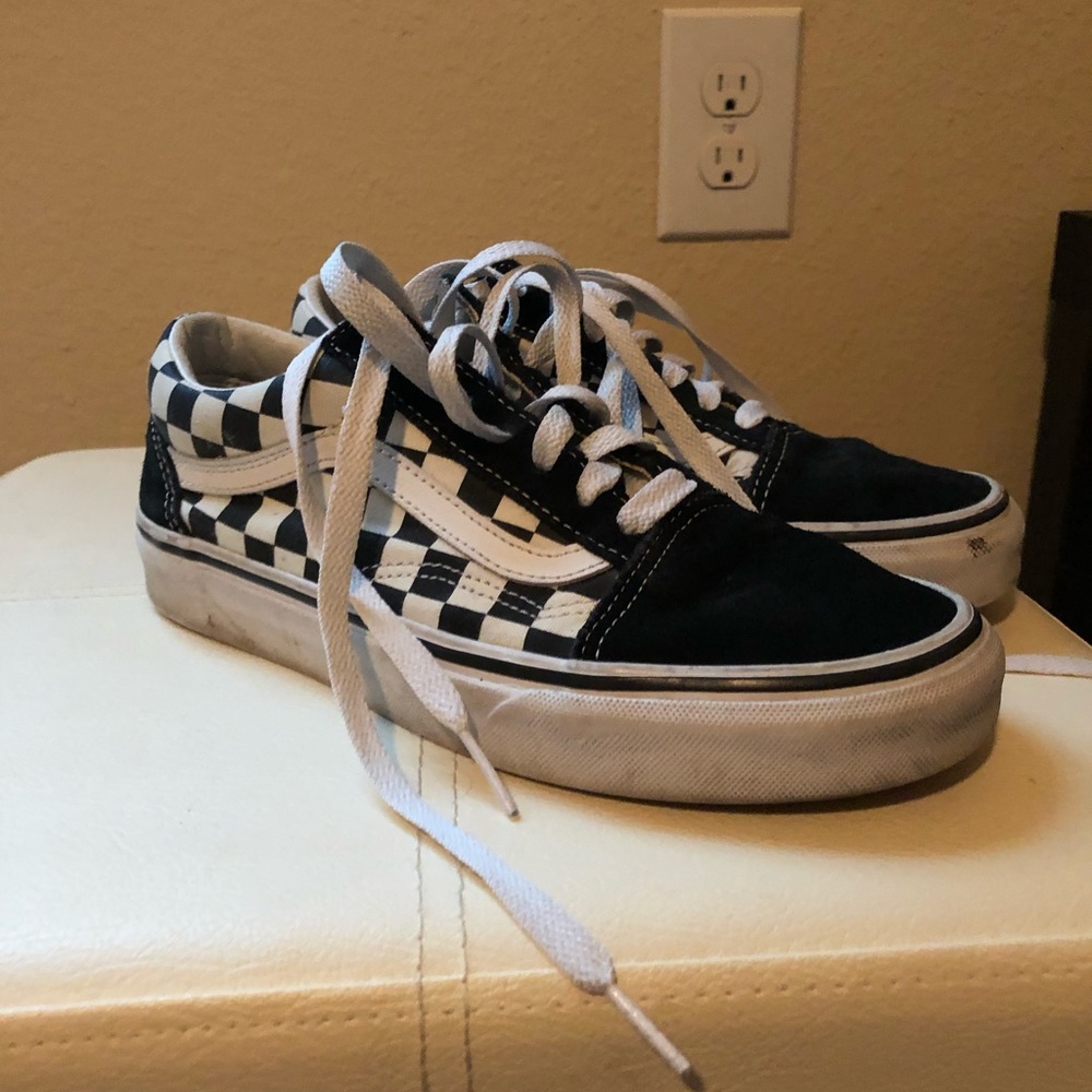 WNNS Checkered Old Skool Vans